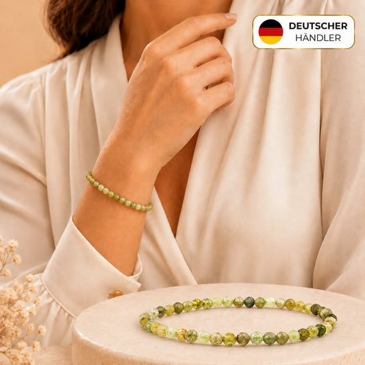 Grüner Granat No. 1 Armband facettiert – Tragebild und Detailansicht