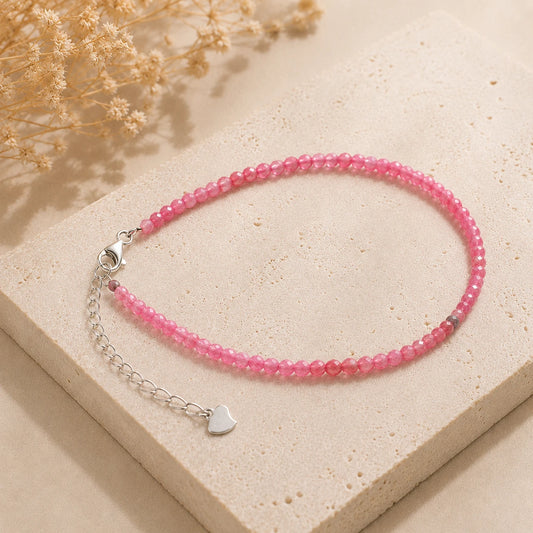 Rosa Turmalin Armband mit 925 Silber – Produktansicht auf heller Steinplatte