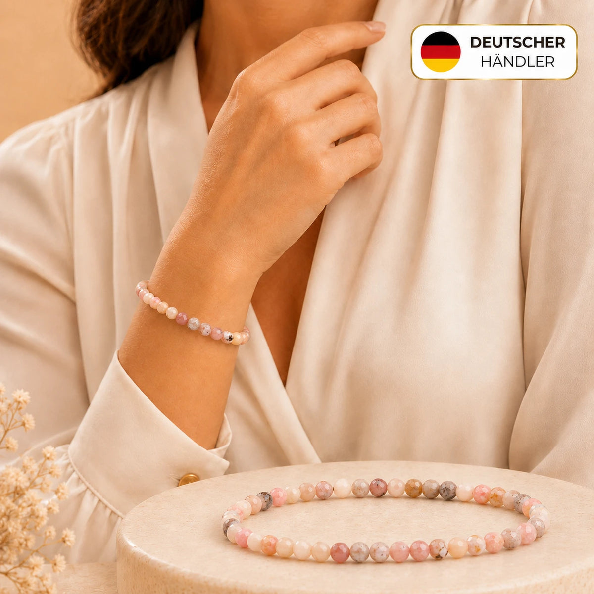 Rosa Opal Armband facettiert – Tragebild und Detailansicht